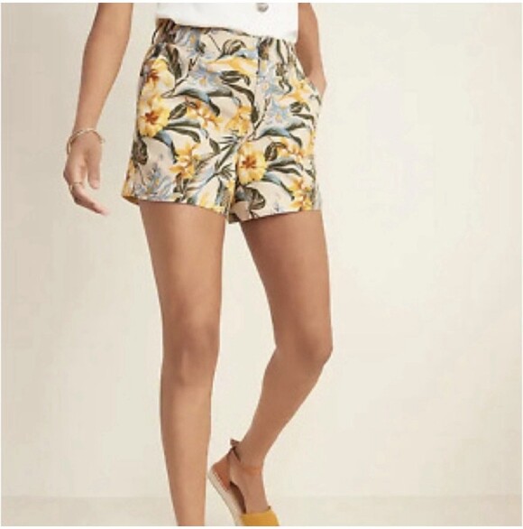 Old Navy Pants - Old Navy Everyday Shorts Yellow Tropical Print Linen Rayon Mid Rise Zip Fly 8